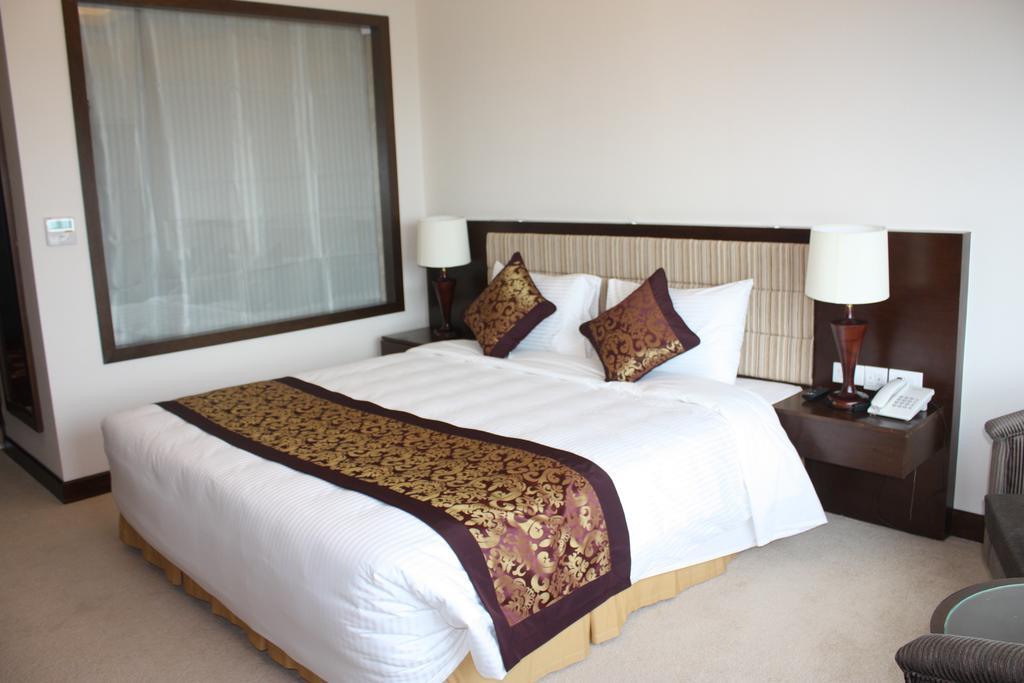 Muong Thanh Luxury Song Lam Hotel Vinh Habitación foto